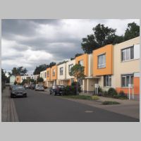 Dessau, Siedlung Törten, Neubauten am Rand der historischen Siedlung, Foto Uwe Barghaan, Wikipedia.jpg